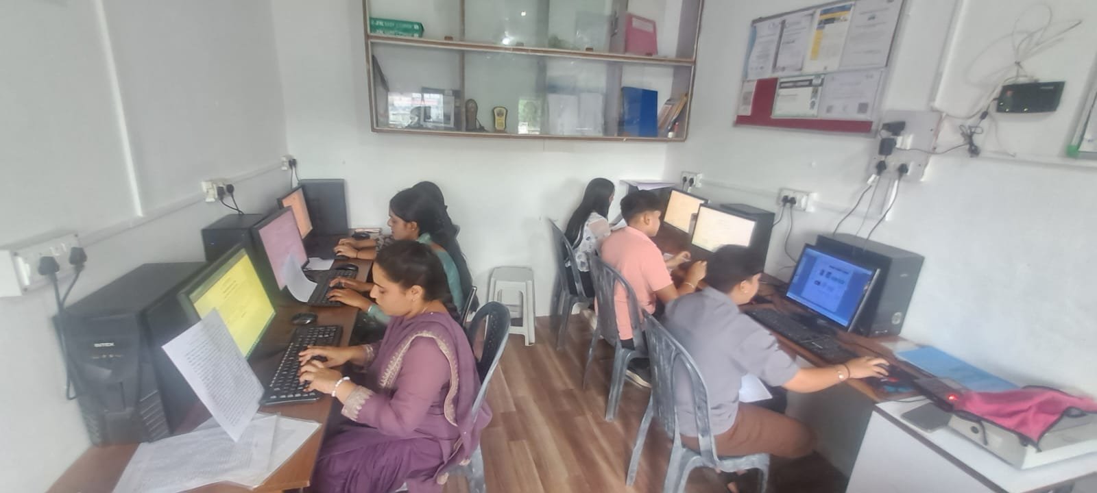 स्वतंत्रता दिवस के अवसर पर टाइपिंग स्किल टेस्ट प्रतियोगिता आयोजित